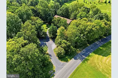 2891 Saumsville Road, Maurertown, VA 22644 - Photo 2