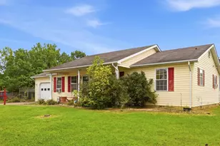 225 Duke Cir, Strasburg, VA 22657 - Photo 4