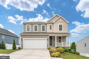 241 Cedar Spring Dr, Strasburg, VA 22657 - Photo 2
