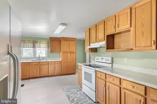 93 Meadow Mills Rd, Strasburg, VA 22657 - Photo 2
