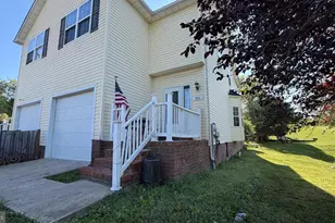 826 Colley Block Rd, Strasburg, VA 22657 - Photo 2