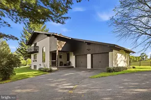 729 Swover Creek, Edinburg, VA 22824 - Photo 2