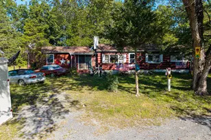 126 Kings Acre Ln, Fort Valley, VA 22652 - Photo 1