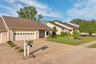 607 Kestrel Court, Woodstock, VA 22664 - Photo 2