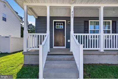 207 S Loudoun Street, Strasburg, VA 22657 - Photo 2