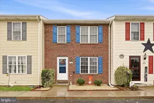 112 Kadies Ln, Edinburg, VA 22824 - Photo 2