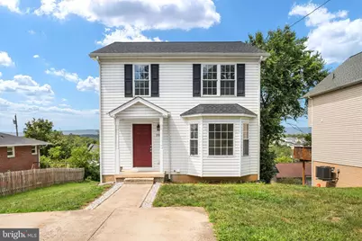 395 Stonewall Street, Strasburg, VA 22657 - Photo 2