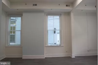 114 W Court Street #102, Woodstock, VA 22664 - Photo 4