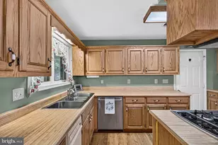 107 Fairview Cir, Woodstock, VA 22664 - Photo 6
