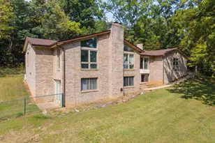 107 Fairview Cir, Woodstock, VA 22664 - Photo 2