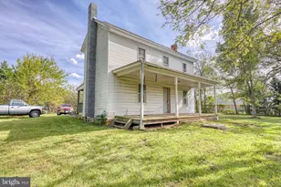 647 Barbershop Rd, Edinburg, VA 22824 - Photo 4