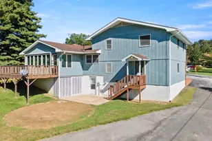 245 Hopewell Ave, Mount Jackson, VA 22842 - Photo 2