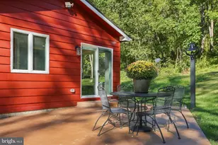 2306 Riverview Dr, Toms Brook, VA 22660 - Photo 32