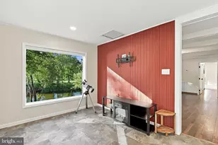 2306 Riverview Dr, Toms Brook, VA 22660 - Photo 10