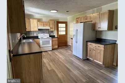 14149 S Middle Road, Edinburg, VA 22824 - Photo 4