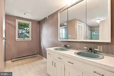 564 W Spring Street, Woodstock, VA 22664 - Photo 22