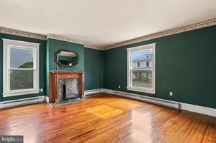564 W Spring St, Woodstock, VA 22664 - Photo 4