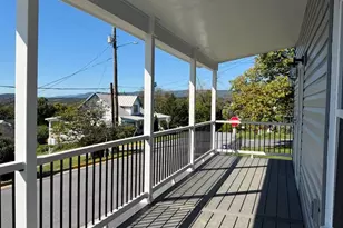 427 Thompson St, Strasburg, VA 22657 - Photo 14