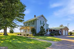 12627 S Middle Rd, Edinburg, VA 22824 - Photo 4