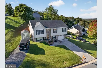 450 E Fairchild Drive, Strasburg, VA 22657 - Photo 4