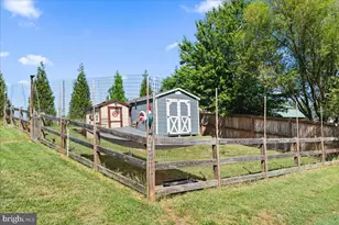 816 Burgess, Woodstock, VA 22664 - Photo 6