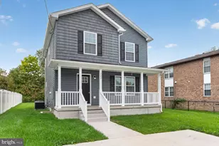 207 S Loudoun St, Strasburg, VA 22657 - Photo 2