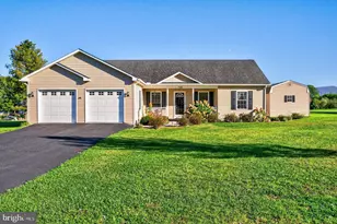 131 Sara Ann Ave, Edinburg, VA 22824 - Photo 1