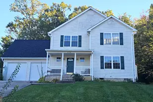 494 Crystal Ln, Strasburg, VA 22657 - Photo 1