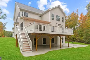 5906 Copper Ml Dr, Fredericksburg, VA 22407 - Photo 2