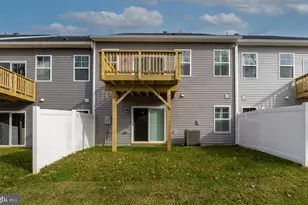 10628 Afton Grove Ct, Fredericksburg, VA 22408 - Photo 6