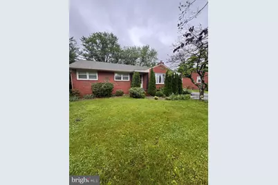 121 Laurel Avenue, Fredericksburg, VA 22408 - Photo 1