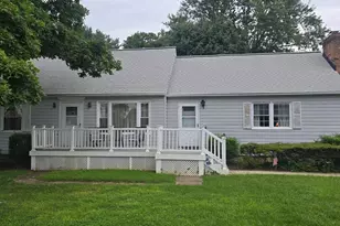 205 Hamilton St, Fredericksburg, VA 22408 - Photo 1