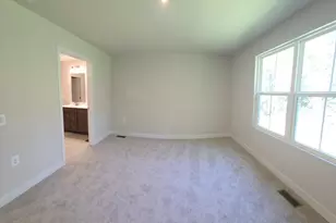 8901 Blackthorne Pl, Fredericksburg, VA 22408 - Photo 10