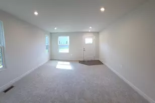 8901 Blackthorne Pl, Fredericksburg, VA 22408 - Photo 2