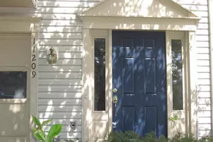 11209 Kings Crest Ct, Fredericksburg, VA 22407 - Photo 4