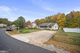 10722 Lovett Dr, Fredericksburg, VA 22407 - Photo 6