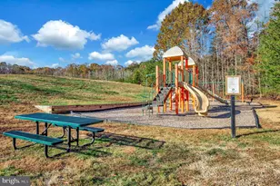 9406 Braken Ct, Fredericksburg, VA 22408 - Photo 48