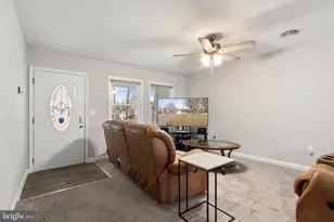 813 Sherwood Ln, Fredericksburg, VA 22407 - Photo 2