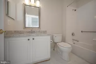 5105 Sewells Pointe Dr, Fredericksburg, VA 22407 - Photo 10