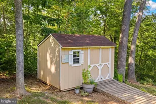 10747 Bridlerein Ct, Spotsylvania, VA 22553 - Photo 42