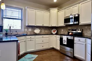 10747 Bridlerein Ct, Spotsylvania, VA 22553 - Photo 12