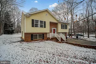 12502 Warren Ln, Spotsylvania, VA 22551 - Photo 2