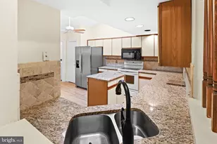 11550 Savannah Dr, Fredericksburg, VA 22407 - Photo 12