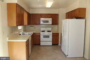 10742 Brice Ct, Fredericksburg, VA 22407 - Photo 2