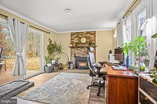 10400 Hillside Ln, Fredericksburg, VA 22408 - Photo 14