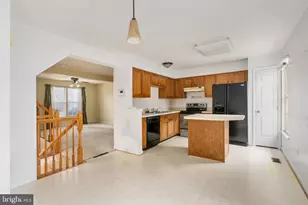 9605 Becker Ct, Fredericksburg, VA 22408 - Photo 2