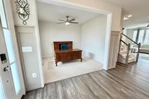 8028 Ashford Dr, Fredericksburg, VA 22407 - Photo 6