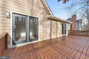 605 Lamplighter Dr, Fredericksburg, VA 22407 - Photo 10