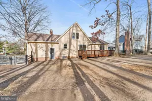 605 Lamplighter Dr, Fredericksburg, VA 22407 - Photo 6