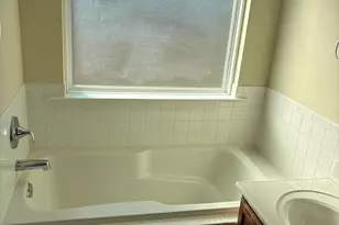 2318 Drake Ln, Fredericksburg, VA 22408 - Photo 10